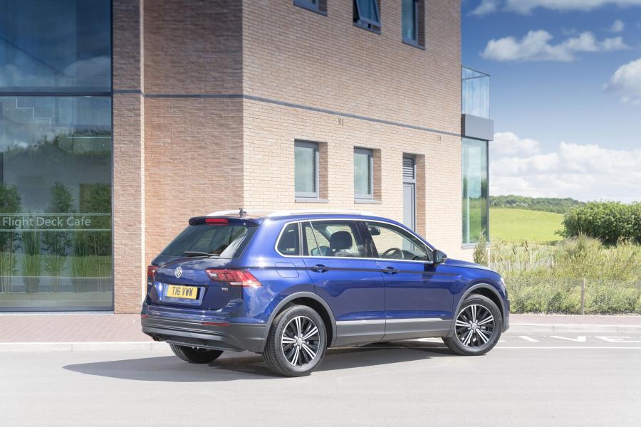  Volkswagen Tiguan 2016 года  (UK) (фото 3 из 40)